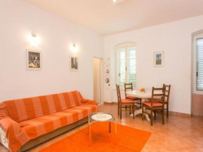 Apartment Tranquilo- Two Bedroom Apartment with Garden View